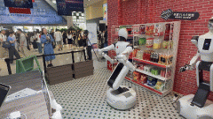 <b>拼“干实事”的落地能力</b>